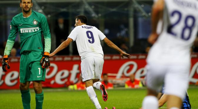 Inter Milan vs Fiorentina (REUTERS/Stefano Rellandini)