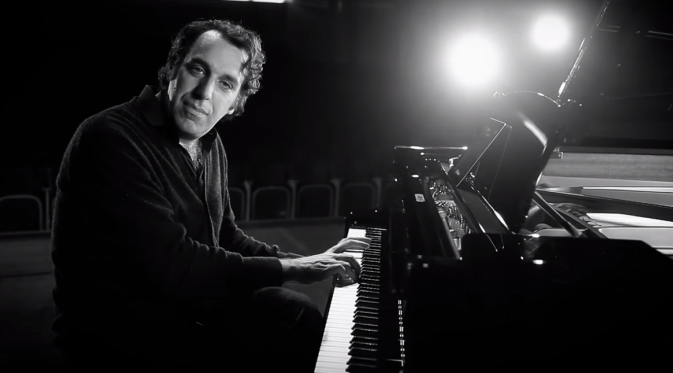 Chilly Gonzales (Stereogum.com)