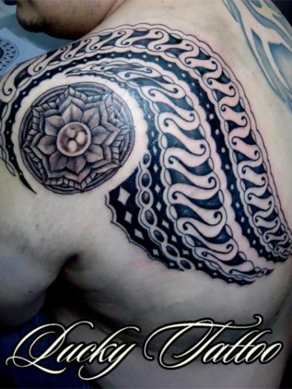 8 Inspirasi tato batik di Hari Batik Nasional | Via: bigtattooplanet.com
