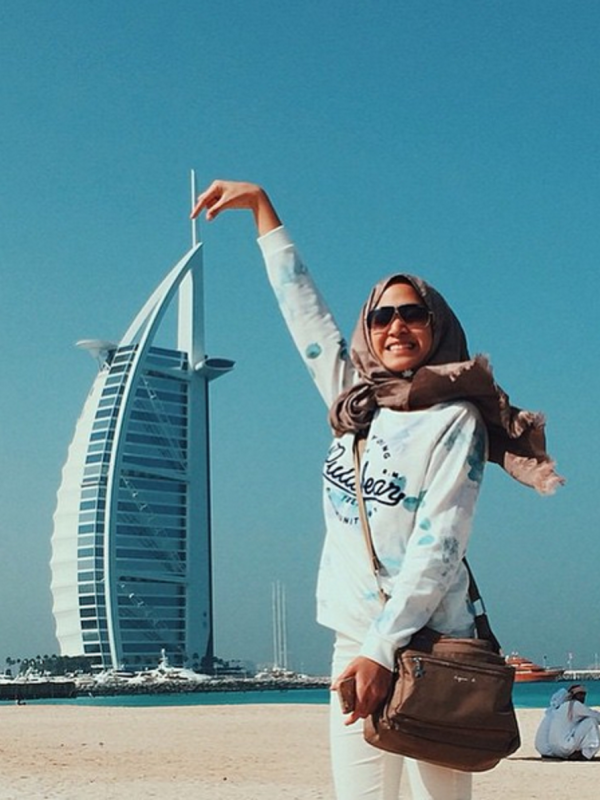 Nina Zatulini saat berada di Dubai. (Instagram @ninazatulini22)