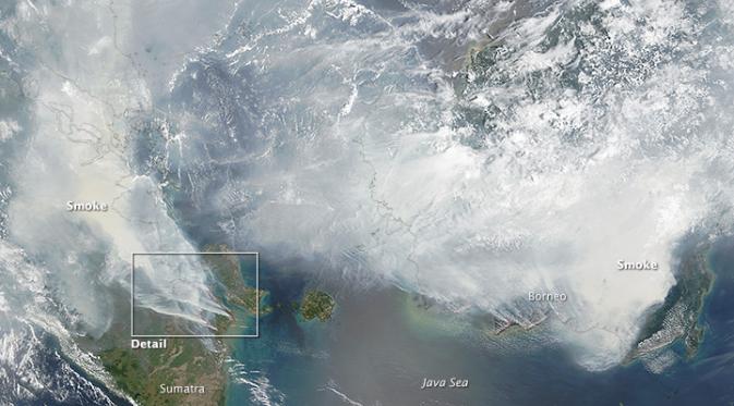 Citra kabut asap yang diambil dari instrumen Moderate Resolution Imaging Spectroradiometer (MODIS) NASA