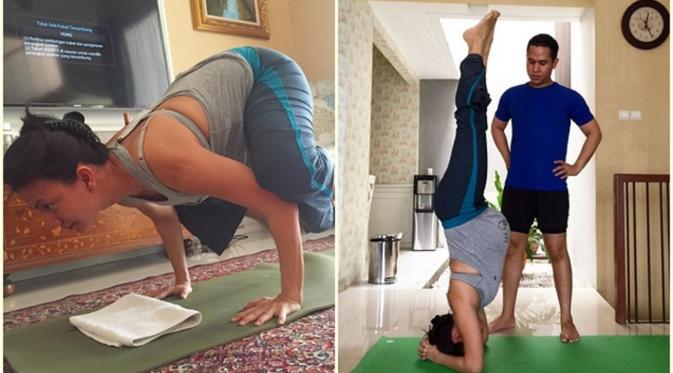 Wanda Hamidah saat hamil pun melakukan akroyoga. (Instagram @penyogastar)