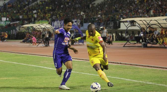 Sriwijaya lolos ke final Piala Presiden setelah menyingkirkan Arema Cronus. (Foto: Reza Kuncoro)