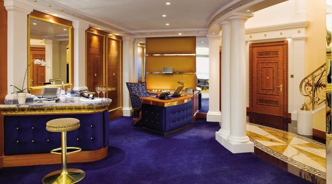 Melihat pesona hotel bintang 7 peringkat pertama dunia, Burj Al Arab | Via: dailymail.co.uk