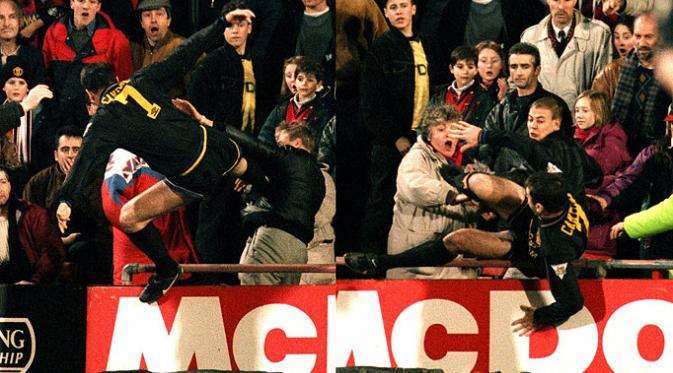 Aksi Eric Cantona saat melepaskan tendangan kungfu kepada seorang suporter Crystal Palace. (mirror)
