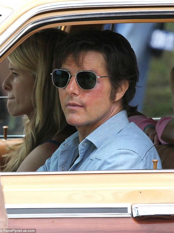 Tom Cruise di lokasi syuting film Mena. Foto: via dailymail.co.uk