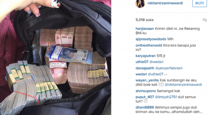 Nikita Mirzani pamer tumpukan uang yang diduga miliknya [foto: Instagram]