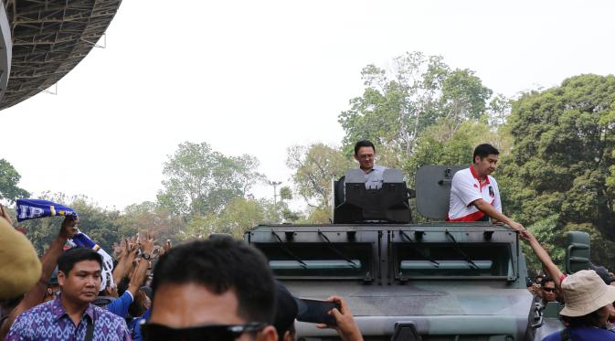 Gubernur DKI Jakarta Basuki Tjahaja Purnama di Stadion Utama Gelora Bung Karno (Liputan6.com/Herman Zakharia)