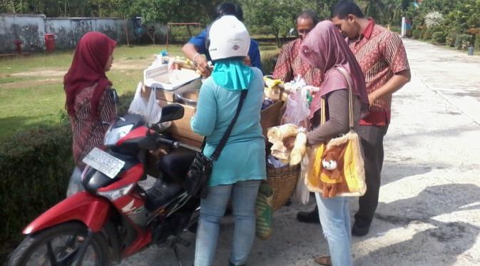 Buat Mama Kamu Ini 6 Dosa Ibu Ibu Pada Tukang Sayur Keliling