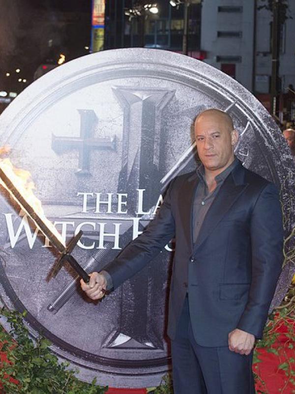 Aksi Vin Diesel saat menghadiri premier Last Witch Hunter. Foto: Aceshowbiz
