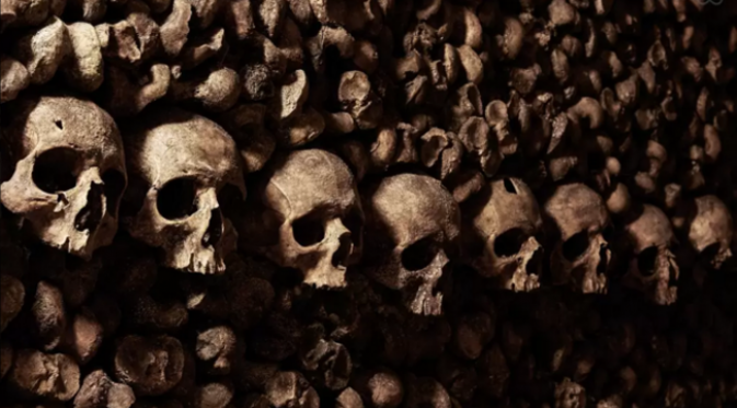 Kuburan masal ini merupakan pekuburan dari 6 juta jasad manusia. (foto: Huffington Post)