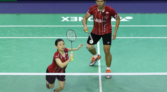 Ganda campuran Indonesia Praveen Jordan/Debby Susanto lolos ke perempat final Prancis Terbuka Super Series 2015, Jumat (23/10/2015). (Liputan6.com/Humas PP PBSI)