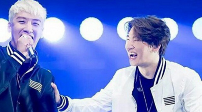 Seungri dan Daesung saat konser yang berlangsung di Australia [foto: Instagram]