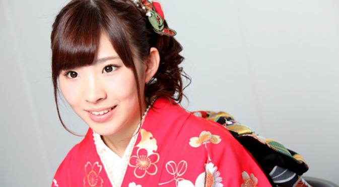 Misaki Iwasa, member idol group AKB48. (todayidol.com)