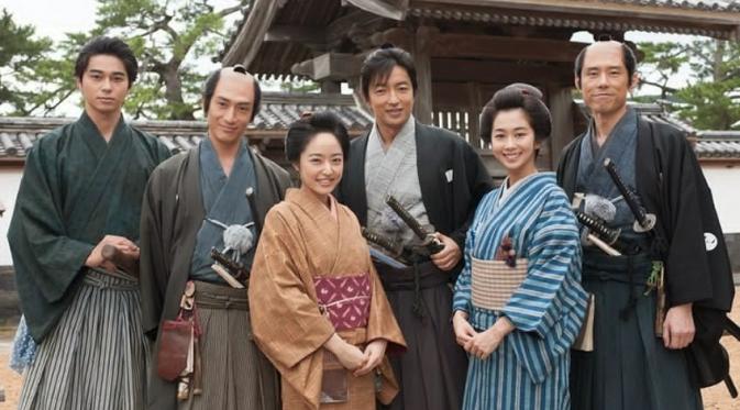 Serial drama Jepang Hana Moyu yang bersetting di tahun 1843. (kshowdramaonline.com)