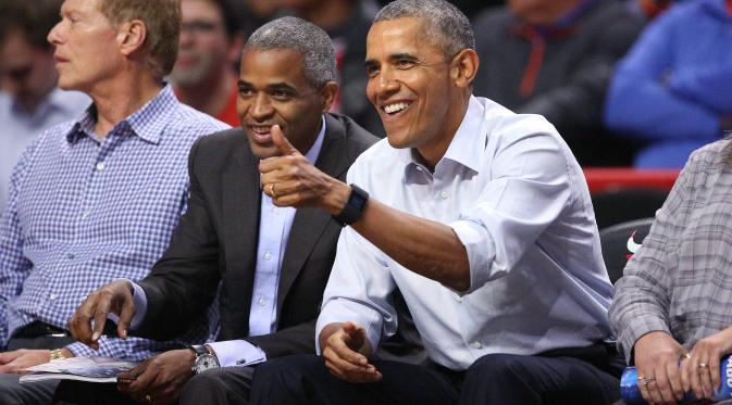 Obama Nonton NBA