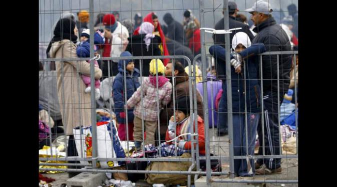 Di tengah suramnya suasana, kebaikan hati sederhana mampu membuat keadaan jadi sedikit lebih baik. (foto: Reuters/Leonhard Foeger)