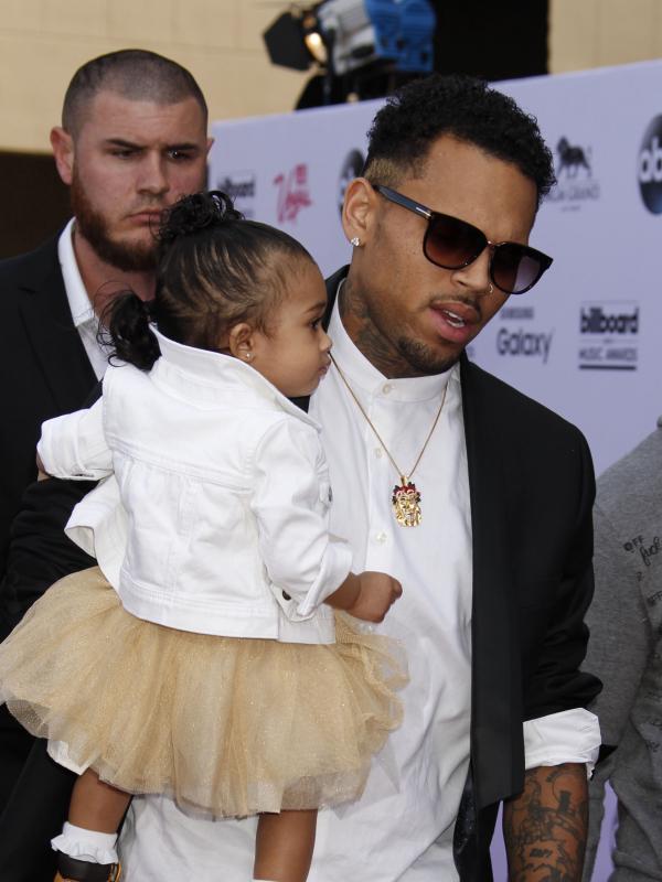 Chris Brown dan Royalty (Bintang/EPA)