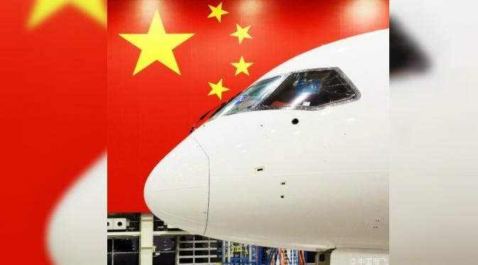 Pesawat C919 buatan China, yang akan menjadi pesaing Airbus dan Boeing. (Shanghaiist)