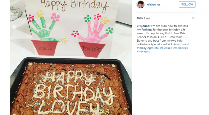 Hadiah ulang tahun terbaik bagi Kris Jenner [foto: instagram/krisjenner]