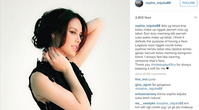 Sophia Latjuba mengungkap alasanya tak suka menggunakan make up tebal. (foto: instagram.com/sophia_latjuba88)