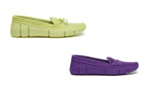 Rubber shoes (Sumber. Huffington Post)