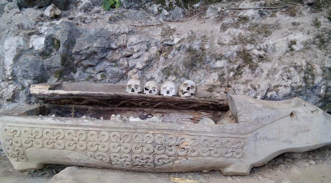 Kuburan Batu di Kete Kesu Toraja Utara,Sulawesi Selatan. (Liputan6.com/Eka Hakim))