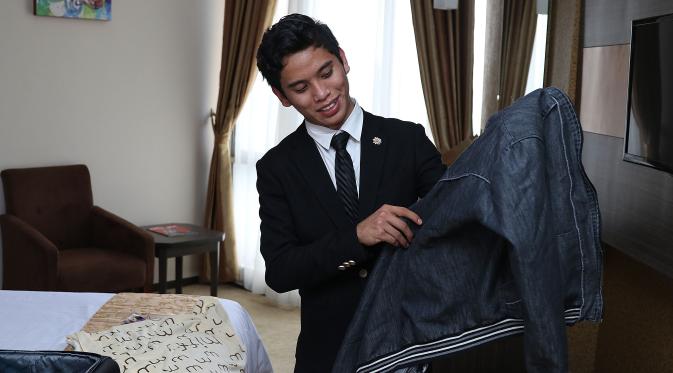 Peserta D'Academy Asia asal Brunei Darussalam, Sai Firsa dan jaket kesayangan [foto: Herman Zakharia]