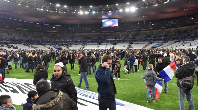 Seorang pria terduga teroris mencoba untuk meledakkan bom bunuh diri di dalam stadion Stade de France, Sabtu (14/11/2015) dini hari WIB.