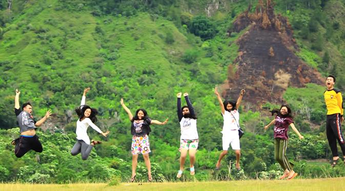 Penatnya rutinitas sehari-hari telah mewajibkan traveling menjadi kebutuhan dasar bagi setiap orang.