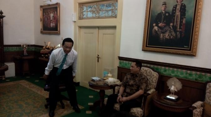 Kepala BNN Budi Waseso menemui Gubernur DIY Sultan Hamengkubuwono X ( Liputan6.com/ Fathi Mahmud)