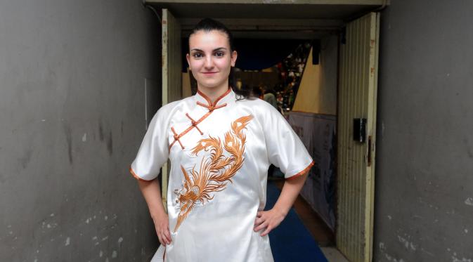 Roberta Palma saat berpose untuk Liputan6.com di sela-sela kejuaraan dunia Wushu di Istora Senayan (Helmi Fithriansyah/Liputan6.com)