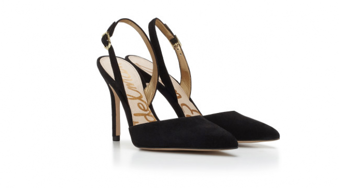 Heels hitam bagi business woman (sumber. Huffington Post)