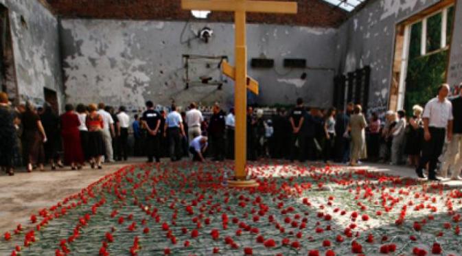 Kisah Perempuan-perempuan Bomber Bunuh Diri, mengenang tragedi Baslan. (Reuters)