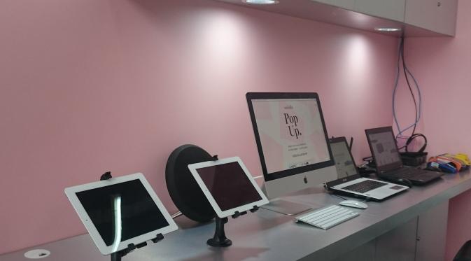 Sociolla tawarkan pengalaman berbelanja online yang unik dan cantik dalam box bewarna pink