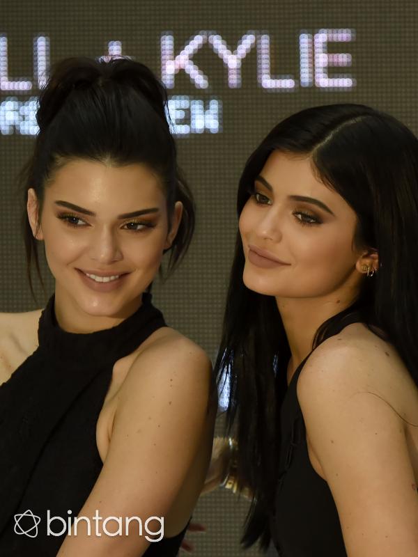 Kendall Jenner dan Kylie Jenner (AFP/Bintang.com)