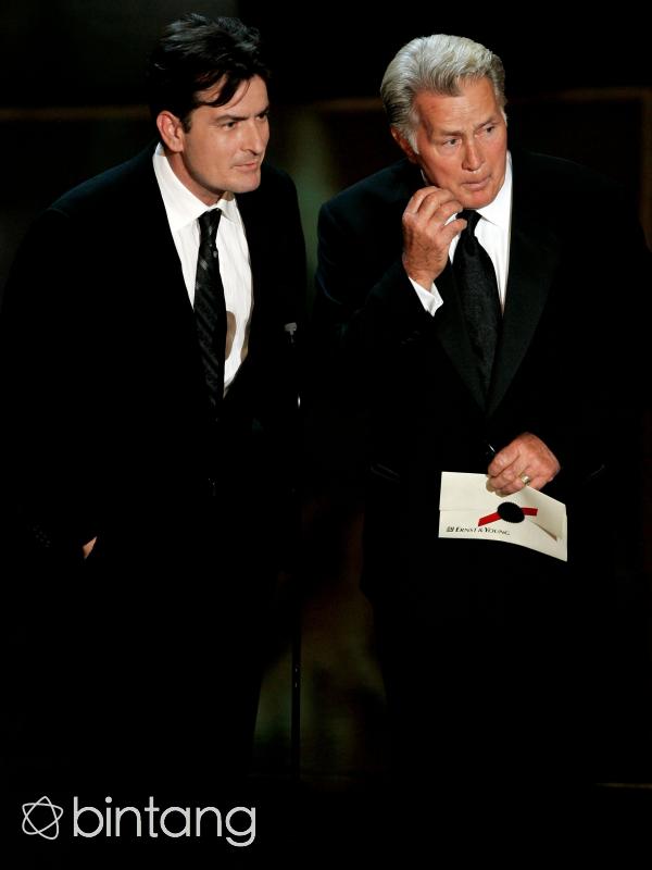 Charlie Sheen dan Martin Sheen (AFP/Bintang.com)