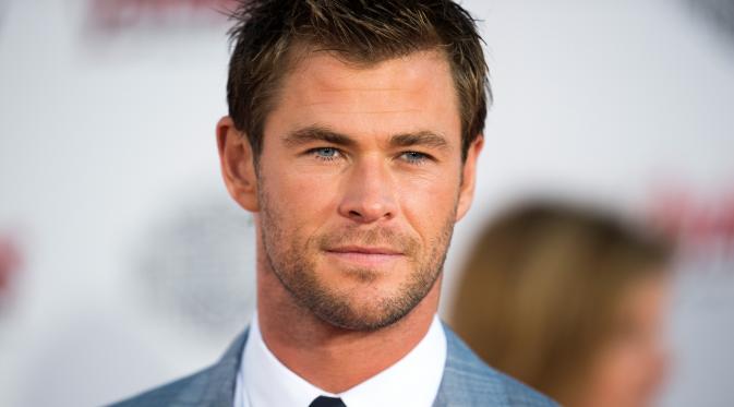 Chris Hemsworth saat menghadiri pemutaran perdana film