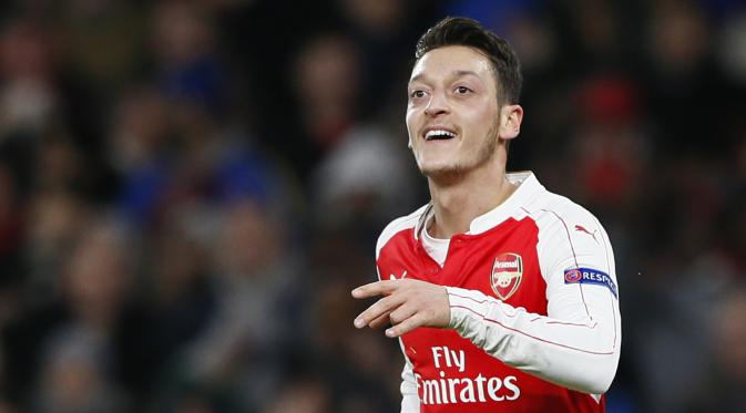 Gelandang Arsenal Mesut Ozil (Reuters)