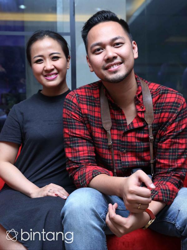 Astrid dan sang suami, Arlan Djoewarsa (Nurwahyunan/Bintang.com)