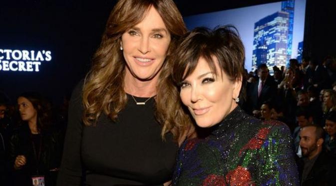 Hubungan Kris dan Caitlyn Jenner semakin akrab satu sama lain [foto: mirror]