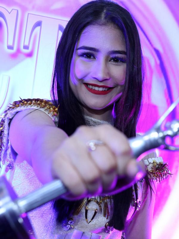 Prilly Latuconsina [Foto: Herman Zakharia/Liputan6.com]