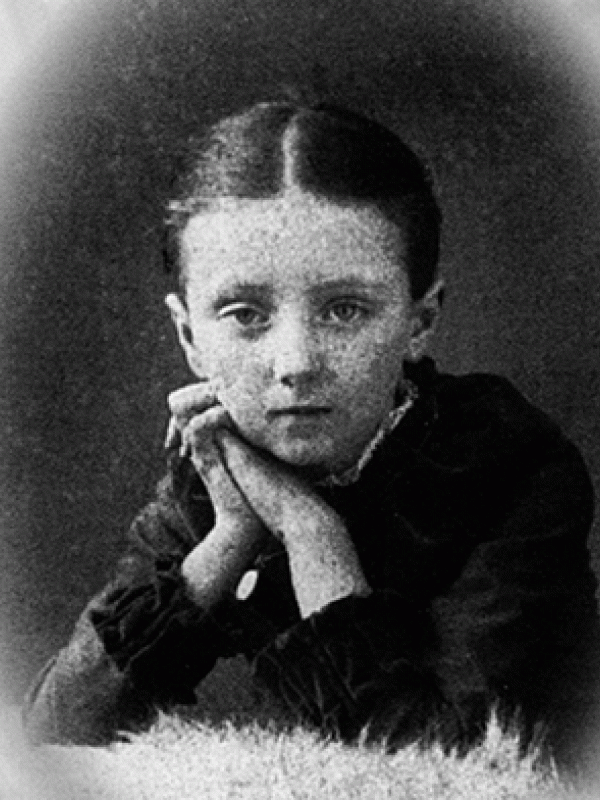 Lucy Maud Montgomery di usia 10 tahun. | via: en.wikipedia.org