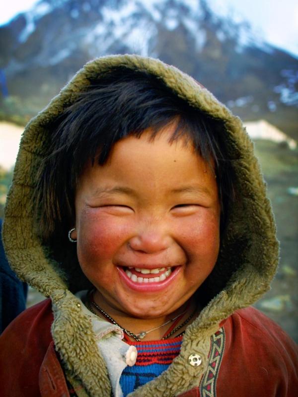 9 foto bocah tersenyum bikin kamu ingin jadi kecil lagi | Via: brightside.me