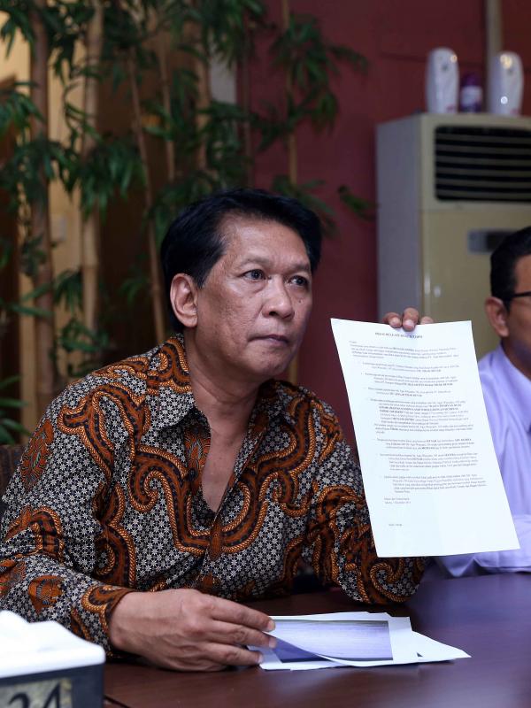 Foto Prescon Rudy Sutopo atas tuduhan penipuan pada Tommy Soeharto di kawasan Gunawarman, Jakarta Selatan, Kamis (3/12/2015) (Nurwahyunan/Bintang.com)