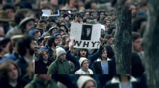 8-12-1980: Vokalis Beatles John Lennon Tewas Ditembak (Reuters)