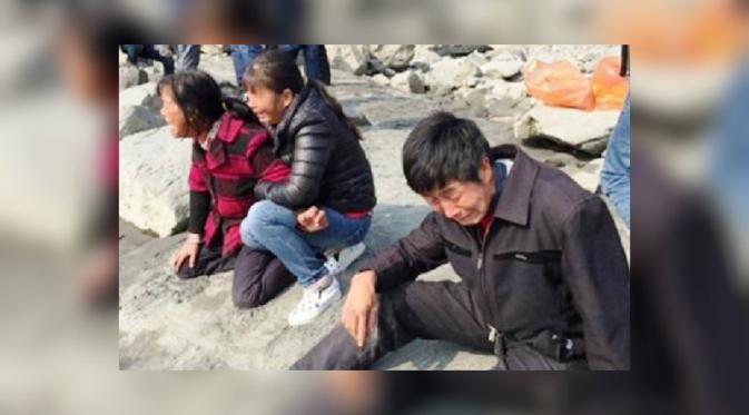 Para nelayan menuntut bayaran 18 ribu yuan atau Rp 39 juta sebagai imbalan mengevakuasi jasad Deng (SCMP)