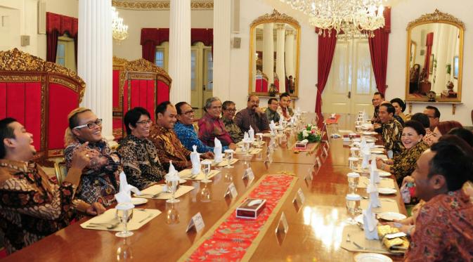 Jokowi mengundang para pelawak ke istana (Luqman Rimadi/Liputan6.com)
