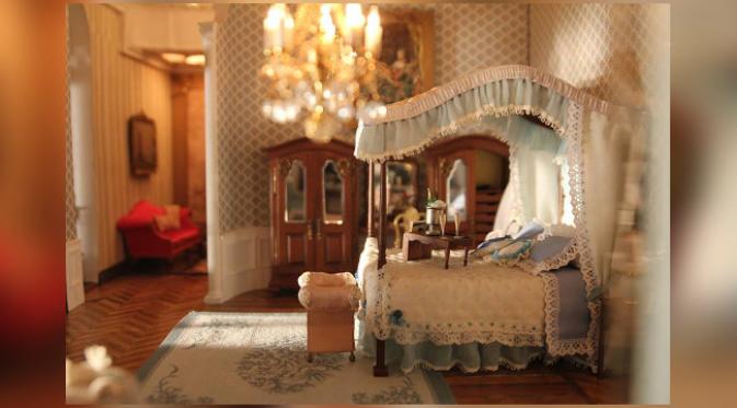Lantai keempat dilengkapi dengan kamar tidur dengan perabotan cantik. (foto: Oddity Central)