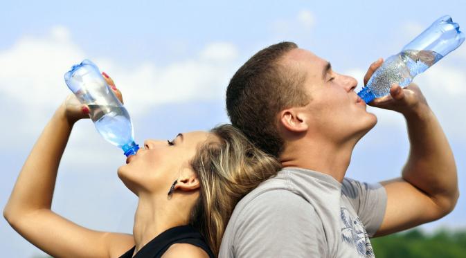Air Putih, Menu Diet yang Paling Murah dan Mudah | via: sdhealthyliving.com